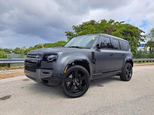 2023 Land Rover Defender 110 Carpathian Edition