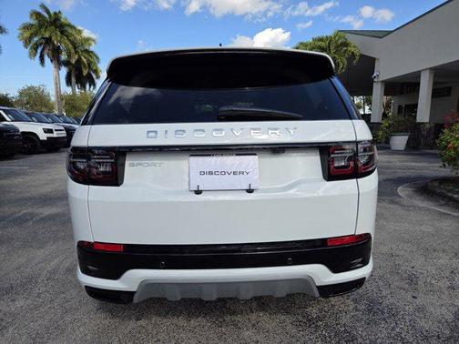 2025 Land Rover Discovery Sport S
