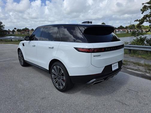 Fuji White 2023 Land Rover Range Rover Sport SE