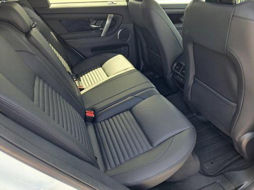 2025 Land Rover Discovery Sport S