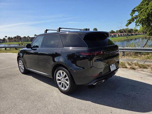 2024 Land Rover Range Rover Sport SE