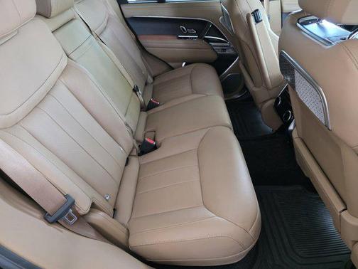 Santorini Black Metallic 2025 Land Rover Range Rover P550e Autobiography