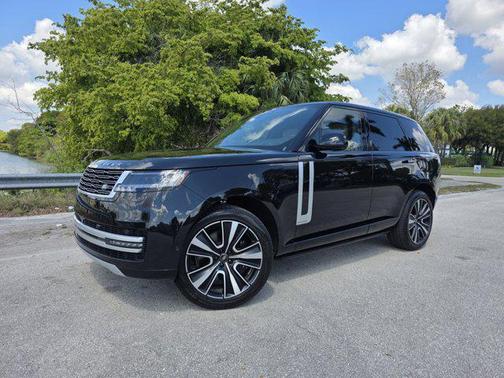 Santorini Black Metallic 2025 Land Rover Range Rover P550e Autobiography