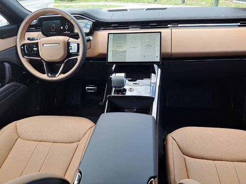 2025 Land Rover Range Rover Sport SE