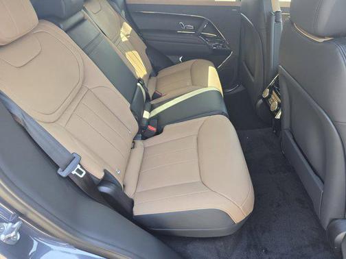 Varesine Blue Metallic 2026 Land Rover Range Rover Sport SE