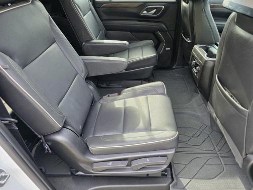 Summit White 2023 Chevrolet Suburban Premier