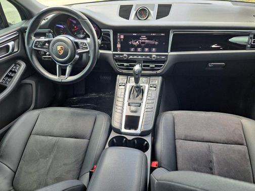 2019 Porsche Macan Base