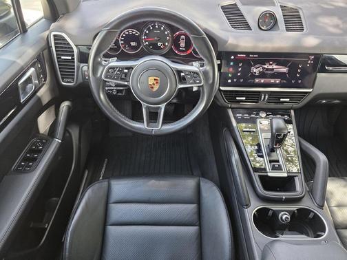 Gray 2022 Porsche Cayenne Cayenne