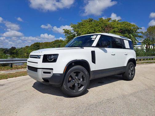 2025 Land Rover Defender 110 P300