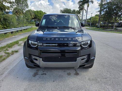 Carpathian Grey Prem Met 2026 Land Rover Defender 110 V8