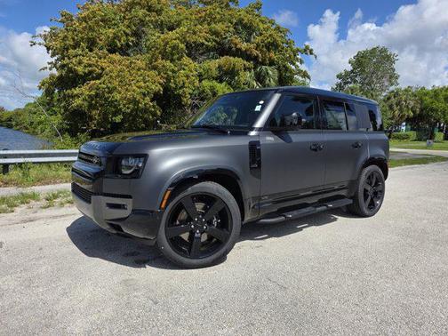 Carpathian Grey Prem Met 2026 Land Rover Defender 110 V8