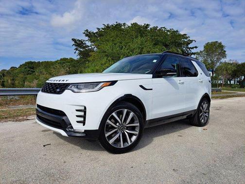 2025 Land Rover Discovery P360 Dynamic SE