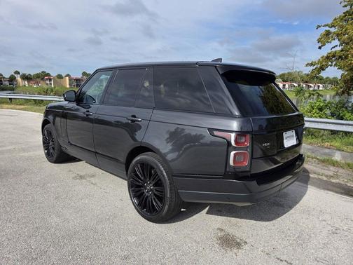 Carpathian Grey Premium Metallic 2021 Land Rover Range Rover P525 Westminster
