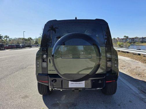 2026 Land Rover Defender P400 X