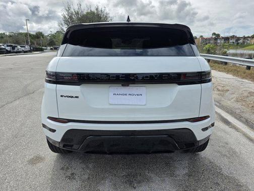 2026 Land Rover Range Rover Evoque Dynamic SE