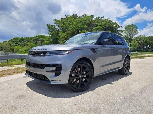 2025 Land Rover Range Rover Sport SE