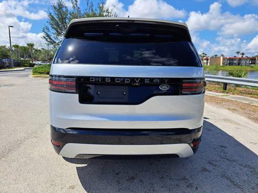 2023 Land Rover Discovery P360 HSE R-Dynamic