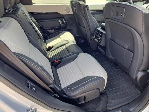 2023 Land Rover Discovery P360 HSE R-Dynamic