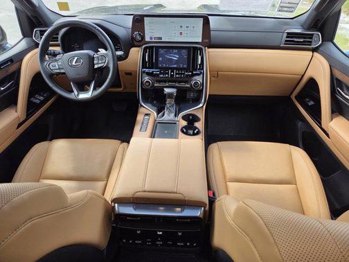 2024 Lexus LX 600 Premium