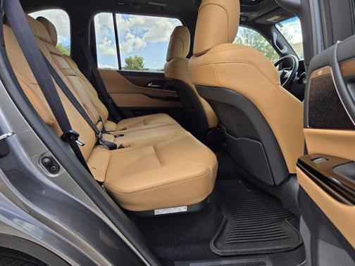 2024 Lexus LX 600 Premium