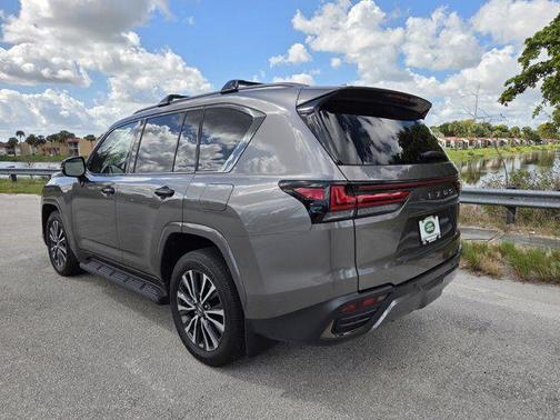 2024 Lexus LX 600 Premium
