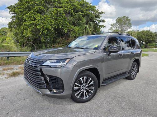 2024 Lexus LX 600 Premium