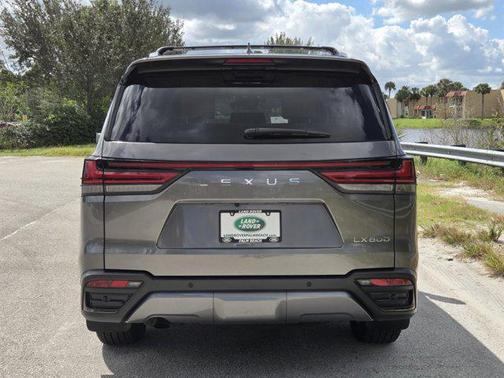 2024 Lexus LX 600 Premium