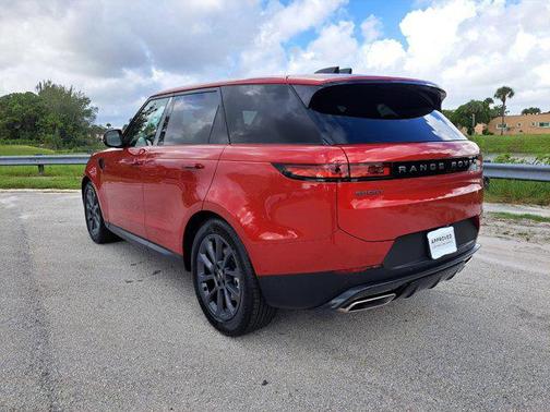 2024 Land Rover Range Rover Sport SE