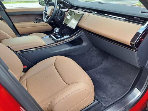 2024 Land Rover Range Rover Sport SE
