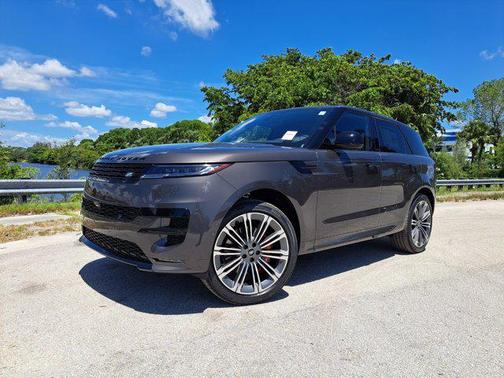 2025 Land Rover Range Rover Sport SE