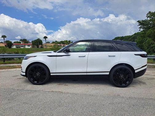 2026 Land Rover Range Rover Velar P250 SE R-Dynamic