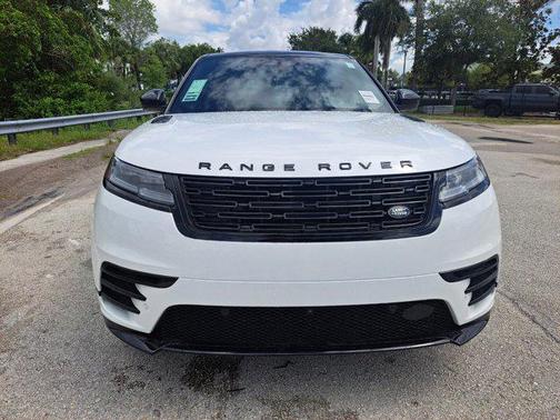 2026 Land Rover Range Rover Velar P250 SE R-Dynamic