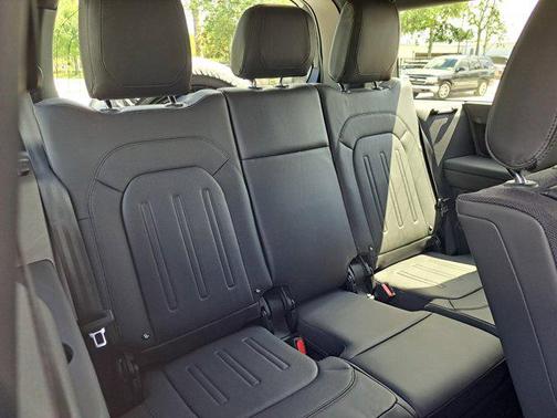 2023 Land Rover Defender 130 X