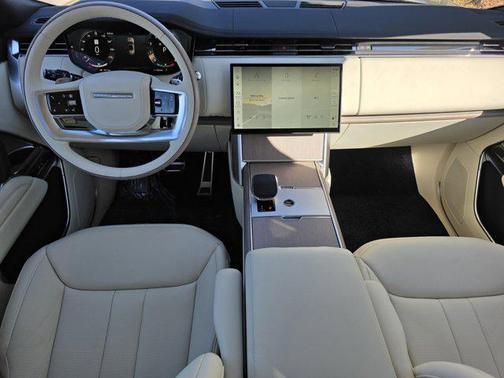 Varesine Blue Metallic 2026 Land Rover Range Rover P530 SE