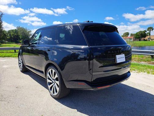 2025 Land Rover Range Rover P530 Autobiography