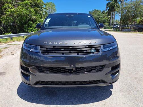 2025 Land Rover Range Rover Sport SE