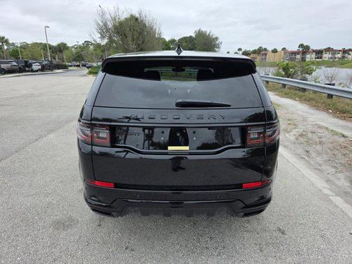 Santorini Black Metallic 2026 Land Rover Discovery Sport Landmark
