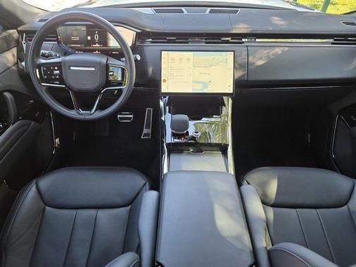 Fuji White 2024 Land Rover Range Rover Sport SE