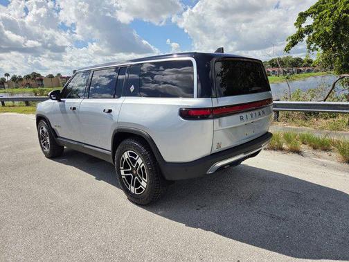 2023 Rivian R1S Launch Edition
