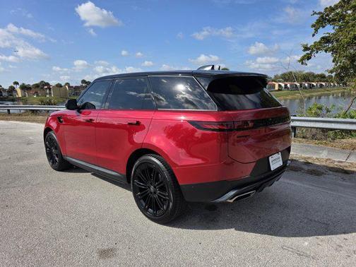 2024 Land Rover Range Rover Sport SE