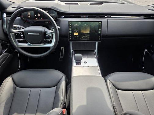 Carpathian Gray Premium Metallic 2026 Land Rover Range Rover P400 SE