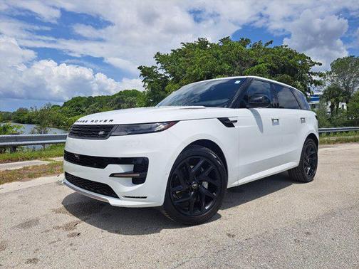 2025 Land Rover Range Rover Sport SE