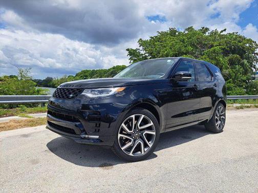 2025 Land Rover Discovery P360 Dynamic SE