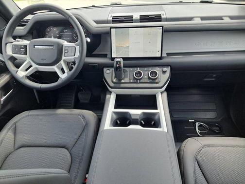 2025 Land Rover Defender 110 P300