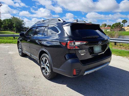 2021 Subaru Outback Touring XT