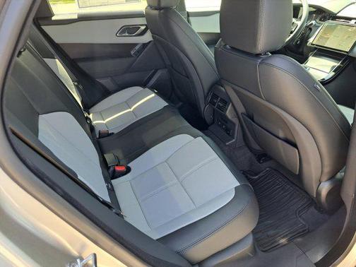 2026 Land Rover Range Rover Velar P250 SE R-Dynamic