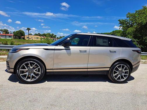 2026 Land Rover Range Rover Velar P250 SE R-Dynamic