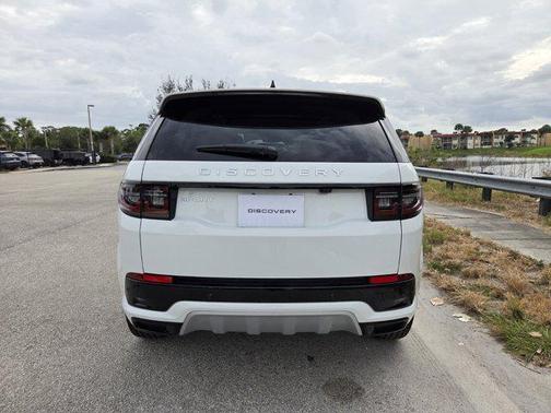 2025 Land Rover Discovery Sport S