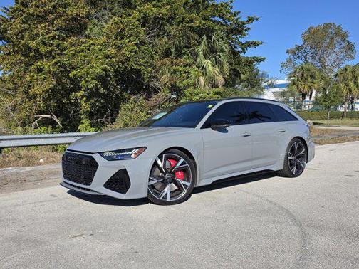 2022 Audi RS 6 Avant 4.0T