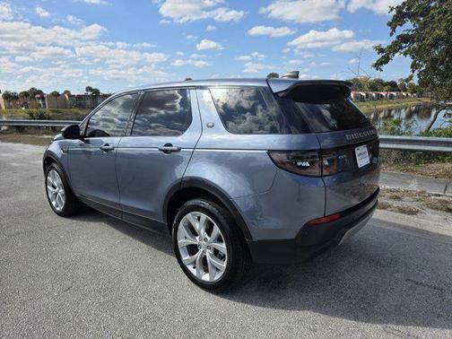 2023 Land Rover Discovery Sport SE